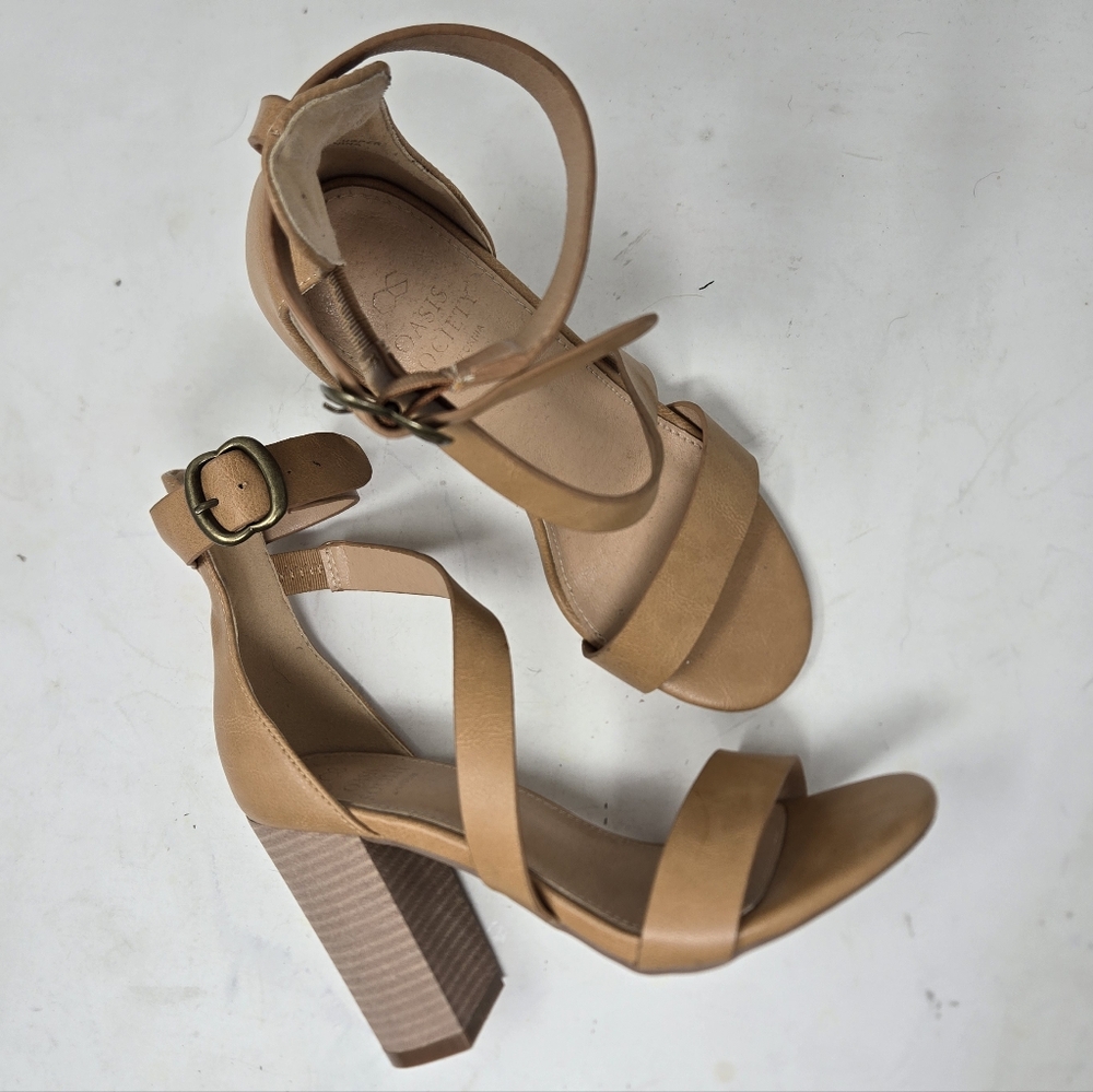 OASIS SOCIETY Kimberly Strappy Block Heels Women's Size 6